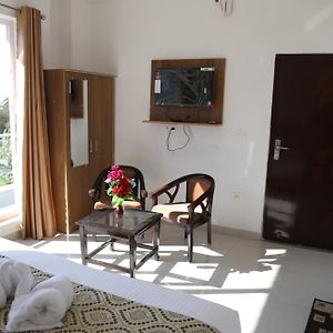 Mountain View Room By Yog Tapovan